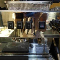LA MARZOCCO エスプレッソマシーン　専用カス入れ付きの画像