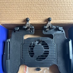 スマホゲーム用ファン付コントローラーの画像