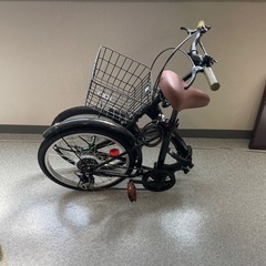 折りたたみ自転車の画像