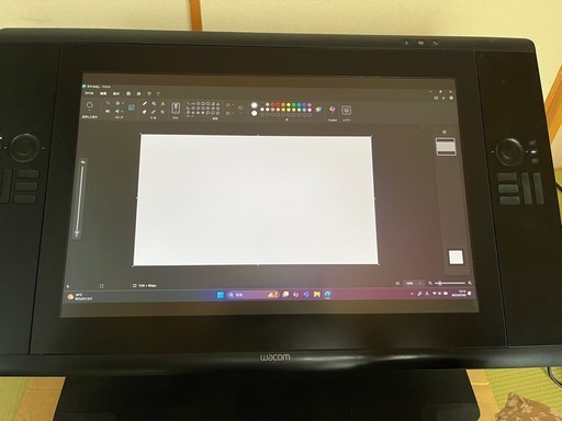 中古wacom ワコム Cintiq 24HD DTK-2400 液晶タブレット