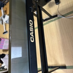 カシオ　電子ピアノ　61鍵の画像