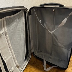 スーツケース　黒　1週間サイズの画像