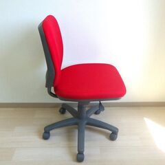 オフィスチェア（レッド）【小金井市民限定】（小金井市再生家具）品番：09-03-16 ※新規優先の画像