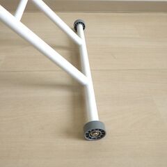 昇降式テーブル【小金井市民限定】（小金井市再生家具）品番：09-03-17 ※新規優先の画像