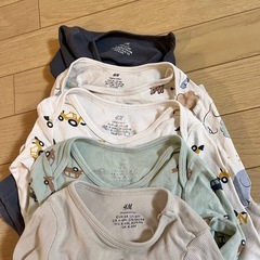 ボディ肌着5セット＋パンツ4本の画像