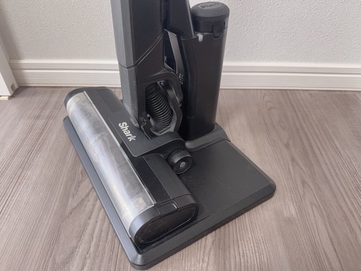 【中古品】Shark シャーク 掃除機 CS601JBK コードレスクリーナー