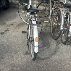 購入予定者有り　
無料！自転車　パンクしてますの画像