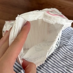授乳ケープ　母乳パッドの画像