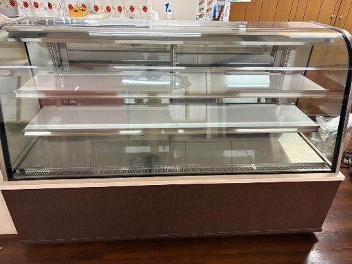 ケーキショーウインドウ