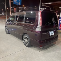再投稿NISSANセレナ格安の画像