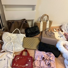 洋服 バックなど 20点以上の画像