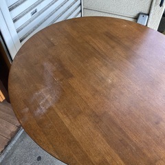 ダイニングテーブルの画像