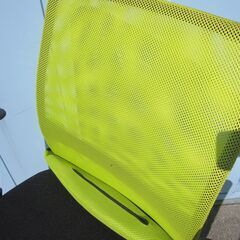 メッシュチェア　ライトグリーン　肘ありの画像
