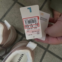 しまむら　スニーカーの画像