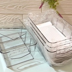 新品未使用　冷蔵庫中 収納ケース 仕切り付 4個セット クリアケース 取っ手付き 保存容器の画像