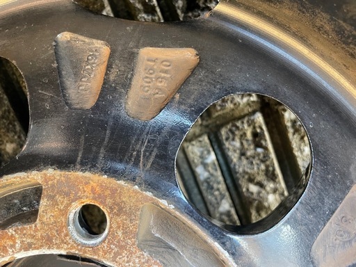 ハイエース　タイヤホイールセット16インチ　215/65R16C 109/107