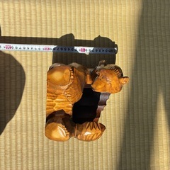 木彫りグマの画像