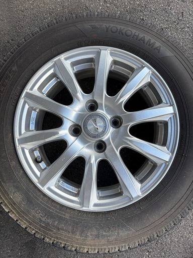 プロボックス社外ホイルタイヤ４本セット