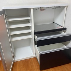 食器棚、収納の画像