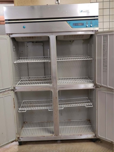 値下げしました。単相100Ｖ業務用冷蔵冷凍庫