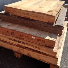 木製パレット　プラスチックパレット　木材　プラスチック　パレット　木パレ　プラパレの画像