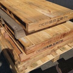 木製パレット　プラスチックパレット　木材　プラスチック　パレット　木パレ　プラパレの画像