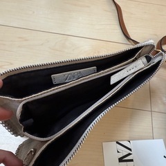 ZARAのバッグの画像