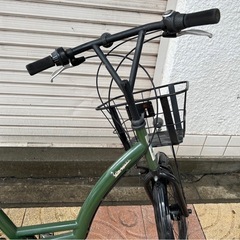 VESPA カゴ付き　ミニベロ　20インチ　小型自転車　ギア付きの画像