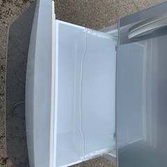 EJ5449番 TOSHIBA ノンフロン冷蔵庫 GR-D34Nの画像