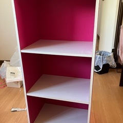 カラーボックス（ピンク・3段）※傷みありの画像
