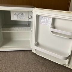 小型冷蔵庫 (幅45cm 奥45cm 高51cm) ※ 09/21(日)までにお取引お願いしますの画像
