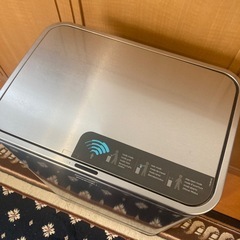 ジャンク　simplehuman レギュラータンクセンサーカンの画像