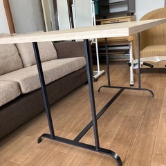 ダイニングテーブル　作業台の画像