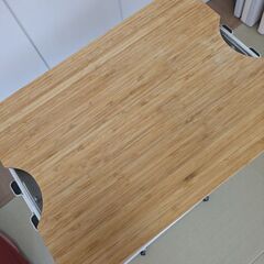 IKEAの ワゴン 蓋付き ロースコグの画像