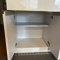 キッチンカウンター　棚の画像