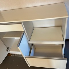 キッチンカウンター　棚の画像