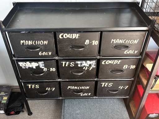 アンティーク家具　事務所家具　スチール家具　テレビ台　アイアン家具　収納ボックス　ツールボックス　棚　物入れ