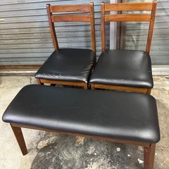 ダイニングテーブル 椅子2脚 ベンチセットの画像