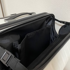 キャリーケース　の画像