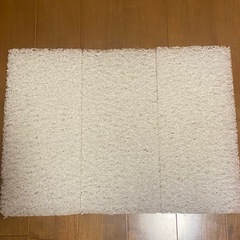 ペット用品　エアウィーヴ ペットベッド S ホワイト　汚れホツレ有りの画像