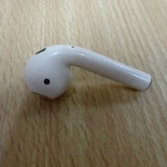 (MM-557)Apple Air Pods エアーポッズ 第二世代ワイヤレスイヤホン 片耳のみの画像