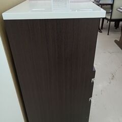 リユースのサカイ栃木店★ジモティ割あり★ NITORI 食器棚 ホワイト×ブラウン W88.3×D53×H101.5 クリーニング済み TC10703の画像