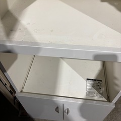 レンジ棚食器棚の画像