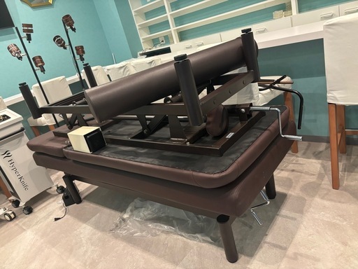 エステ　ベッド　マッサージベッド