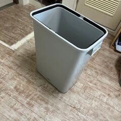 ゴミ箱　1個の画像