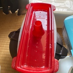 プラスチック容器、陶器まとめて
の画像