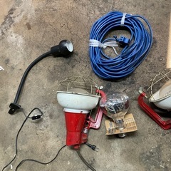 投光器大2機+おまけの画像