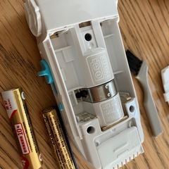 赤ちゃん用散髪器具(パックンカット)+散髪用ケープ
の画像