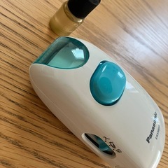 赤ちゃん用散髪器具(パックンカット)+散髪用ケープ
の画像