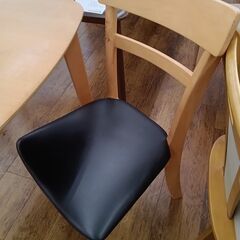 ★リユースのサカイ水戸店★２人用ダイニングセットナチュラル×ブラックH72×D80×W80クリーニング済みMT5468の画像